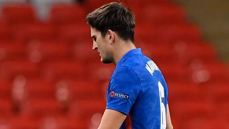 Cầu thủ Maguire bị đuổi khỏi sân ở phút 31. Ảnh: internet.