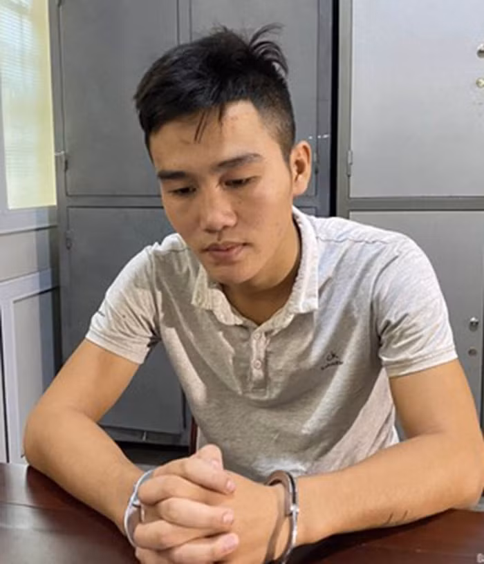 Trần Công Anh bị bắt giữ tại cơ quan điều tra. Ảnh: ANTV.