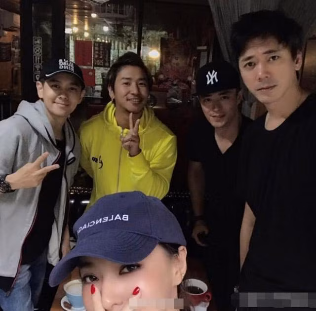 Lâm Tâm Như và Lâm Chí Dĩnh vẫn là những người bạn tốt, đặc biệt Hoắc Kiến Hoa cũng rất thân thiết với tình cũ của vợ.