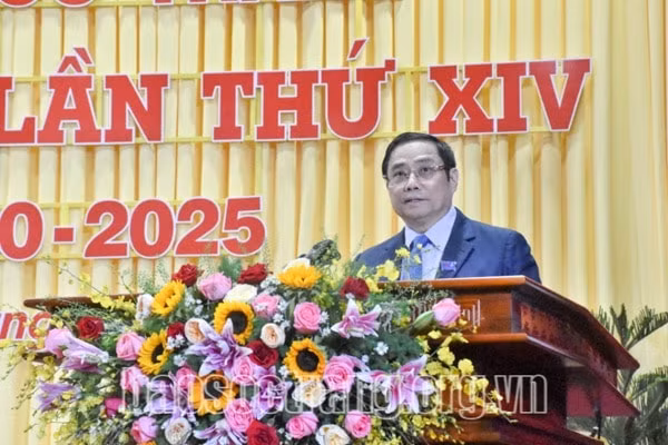 Trưởng Ban Tổ chức Trung ương Phạm Minh Chính phát biểu chỉ đạo Đại hội đại biểu Đảng bộ tỉnh Sóc Trăng lần thứ XIV, nhiệm kỳ 2020-2025. Ảnh: Báo Sóc Trăng