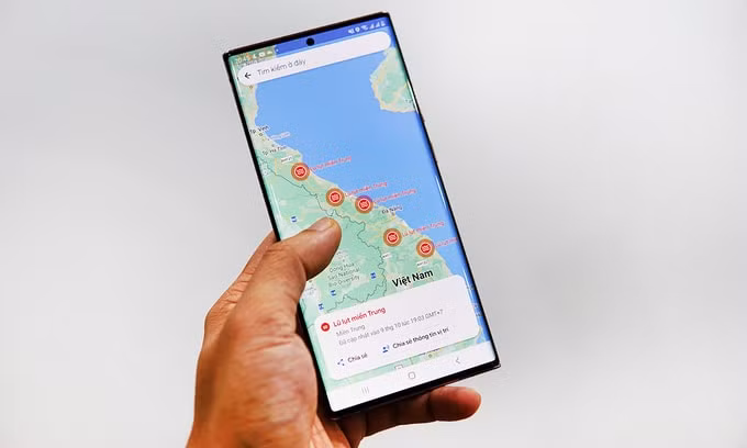 Google Maps cảnh báo khu vực bị ảnh hưởng bởi lũ lụt. Ảnh: Lưu Quý