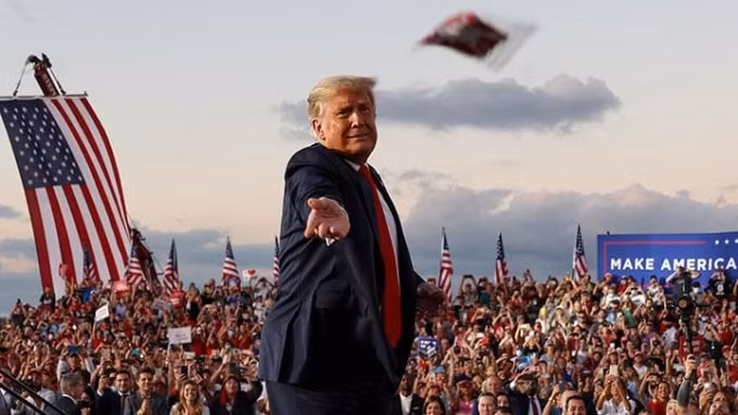 Tổng thống Mỹ Donald Trump trong cuộc vận động ở Florida. Ảnh: Reuters