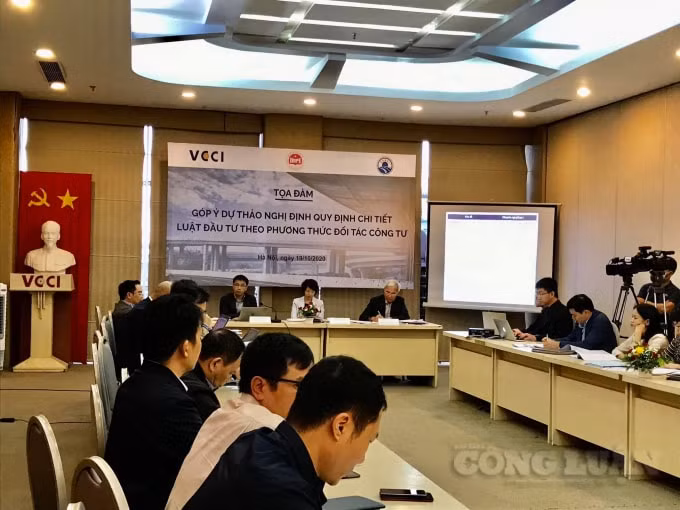 Quang cảnh buổi tọa đàm