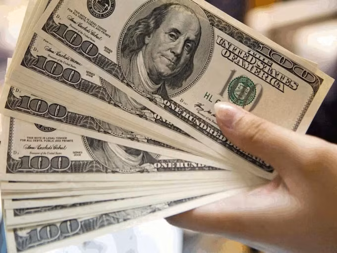 Tỷ giá ngoại tệ ngày 12/10: USD lao dốc. Ảnh: TL.