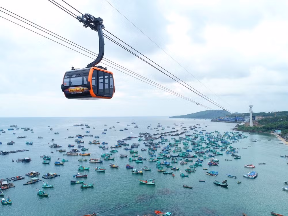 Hàng nghìn du khách muốn đến Nam đảo Ngọc trải nghiệm cáp treo Hòn Thơm dài nhất thế giới