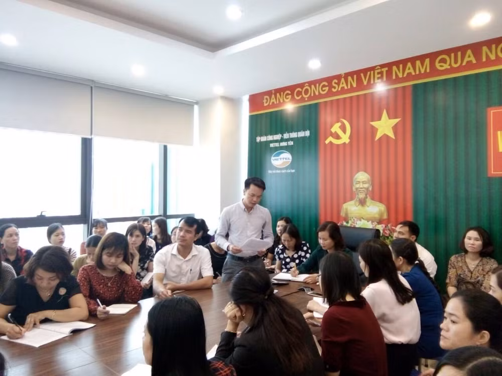 Toàn cảnh diễn ra hội nghị trực tuyến tại Hưng Yên