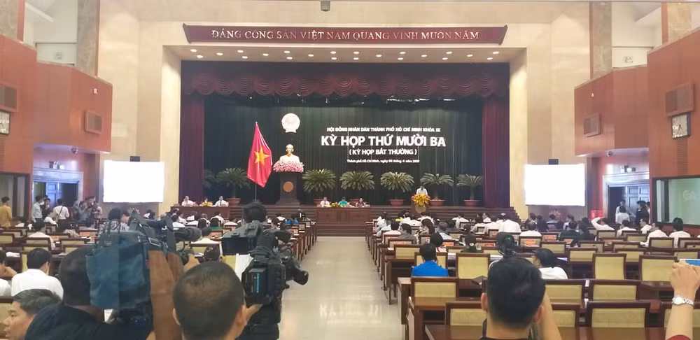 Toàn cảnh kỳ họp bất thường