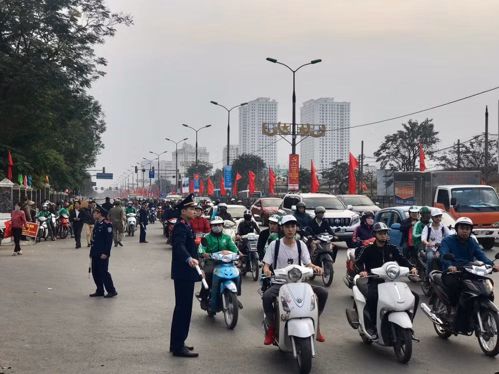 Bảo đảm trật tự, ATGT, giảm thiểu ùn tắc dịp nghỉ lễ 30/4 - 1/5. Ảnh: TL
