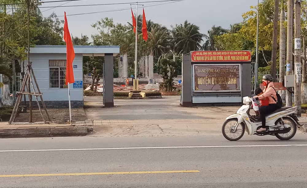 Huyện ủy Hòa Bình, nơi có nhiều cán bộ vi phạm bị kỷ luật Đảng.