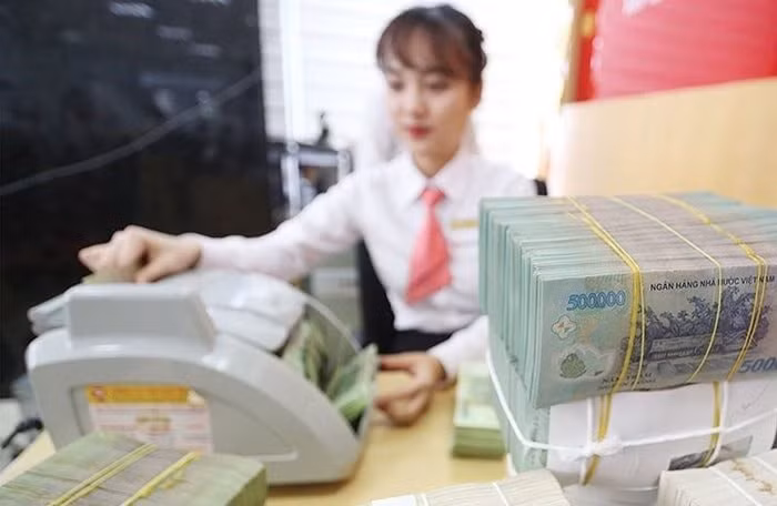 Thời gian qua, Ngân hàng Nhà nước đã chủ động triển khai các giải pháp mở rộng tín dụng sản xuất và tiêu dùng và triển khai nhiều giải pháp căn cơ, quyết liệt góp phần đẩy lùi tín dụng đen. (ảnh minh họa)