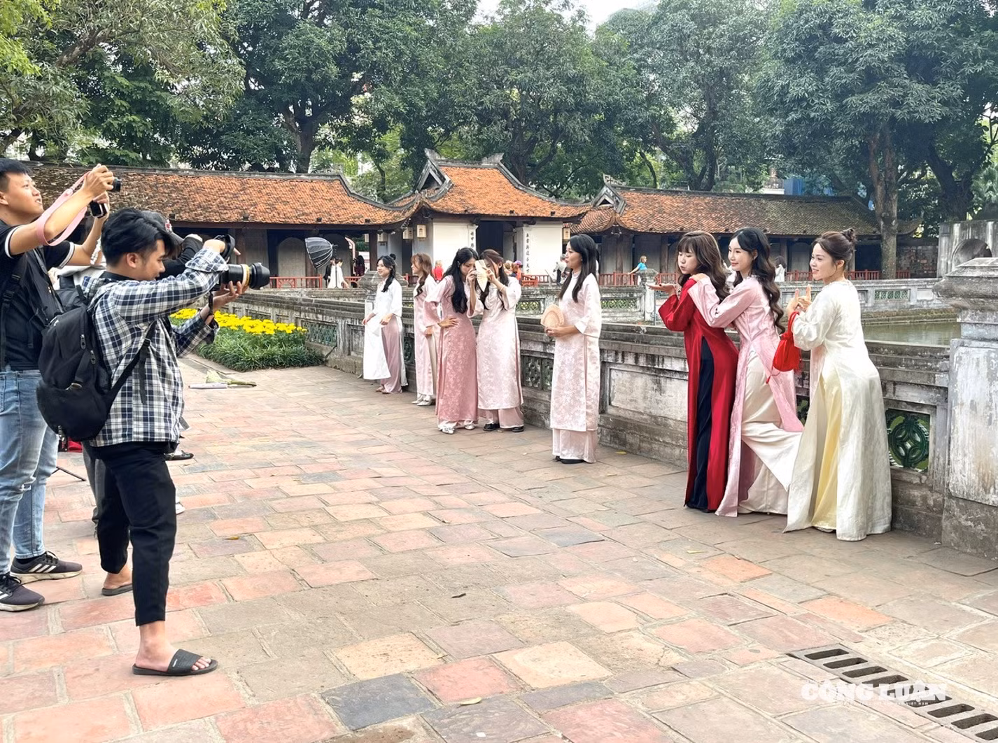 Ảnh màn hình 2025-12-10 lúc 15.18.03
