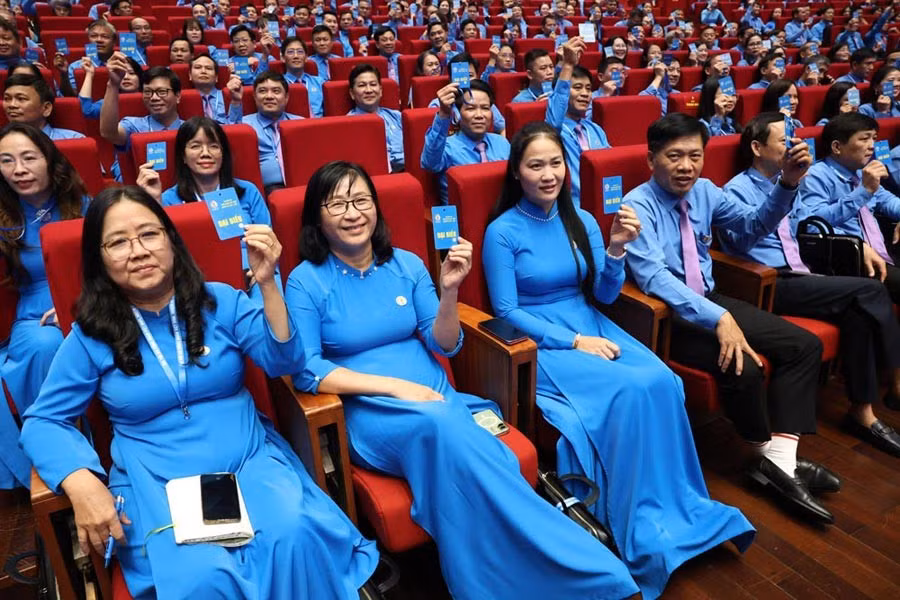 bieu-quyet-ved.jpg