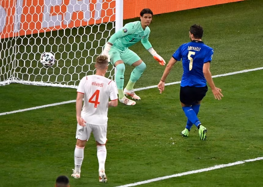 Locatelli giúp 