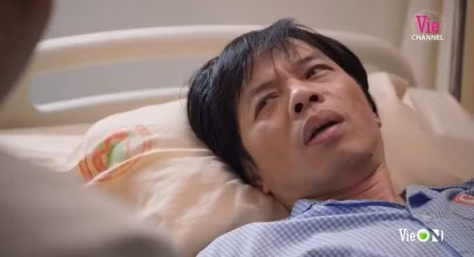 Ngọc chịu đau nằm viện mà không báo cho các em.