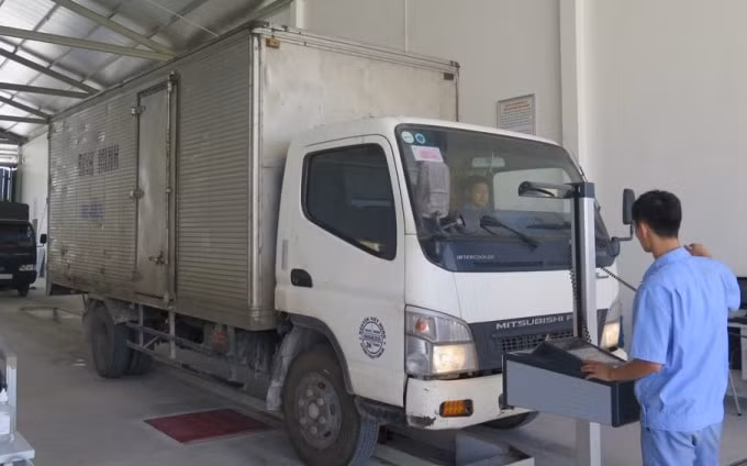 Hơn 384 nghìn xe ô tô “trượt” đăng kiểm trong năm 2019 (Ảnh minh họa)