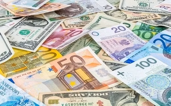 Đồng USD tăng mạnh liên tục trong tuần qua