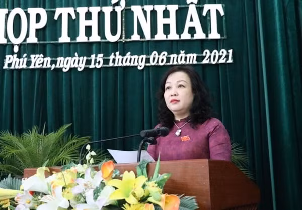 Bà Cao Thị Hòa An tái đắc cử Chủ tịch HĐND tỉnh Phú Yên khóa VIII. Ảnh: TTXVN
