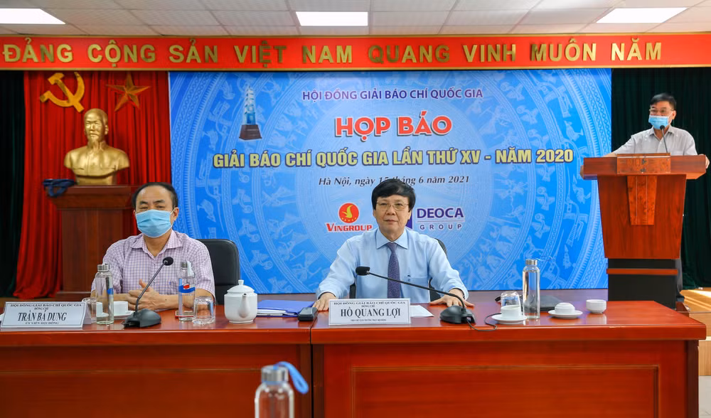 Hội đồng Giải báo chí Quốc gia tổ chức họp báo thông tin về Giải báo chí Quốc gia lần thứ XV năm 2020. Ảnh: Sơn Hải