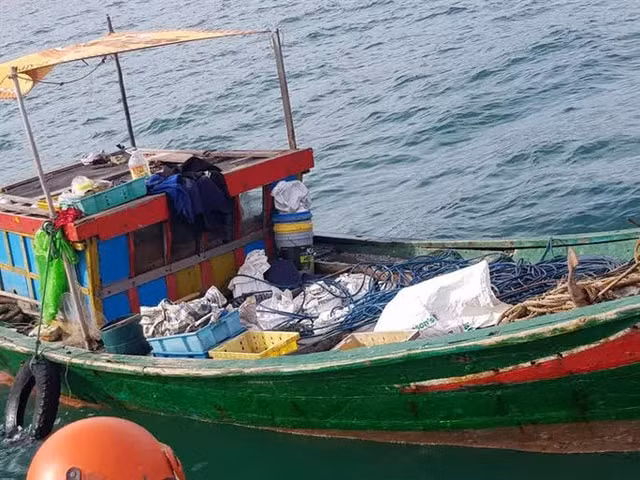 Trước đó, 3 ngư dân Quảng Bình phát hiện 