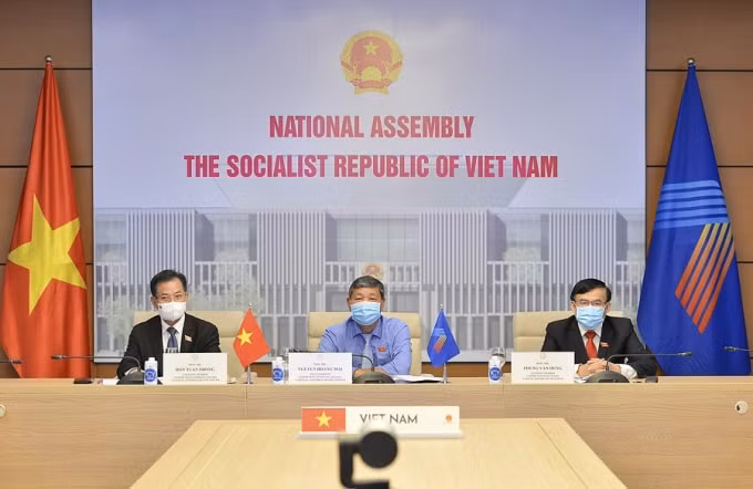 Đại diện Đoàn ĐBQH Việt Nam tham dự Hội nghị gồm: Chủ nhiệm Ủy ban Đối ngoại Vũ Hải Hà, Trưởng đoàn; Phó Chủ nhiệm Ủy ban Về các vấn đề xã hội Nguyễn Hoàng Mai; Ủy viên Thường trực Ủy ban Đối ngoại Đôn Tuấn Phong; Ủy viên Thường trực Ủy ban Kinh tế Phùng Văn Hùng.