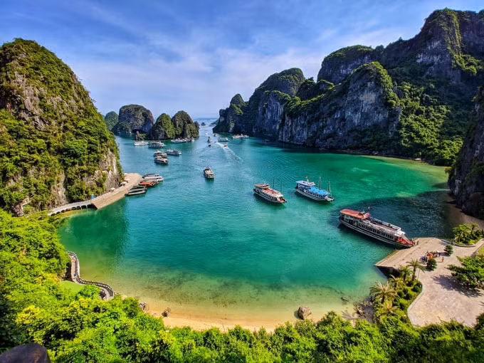 Ngành du lịch buộc phải chuyển mình thay đổi để có thể tồn tại trước những tác động tiêu cực của dịch bệnh. Ảnh minh họa
