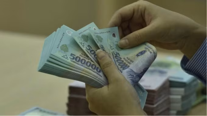 Lãi suất trái phiếu ngân hàng hiện đang thấp hơn nhiều so với các doanh nghiệp bất động sản và cả lãi suất tiết kiệm.