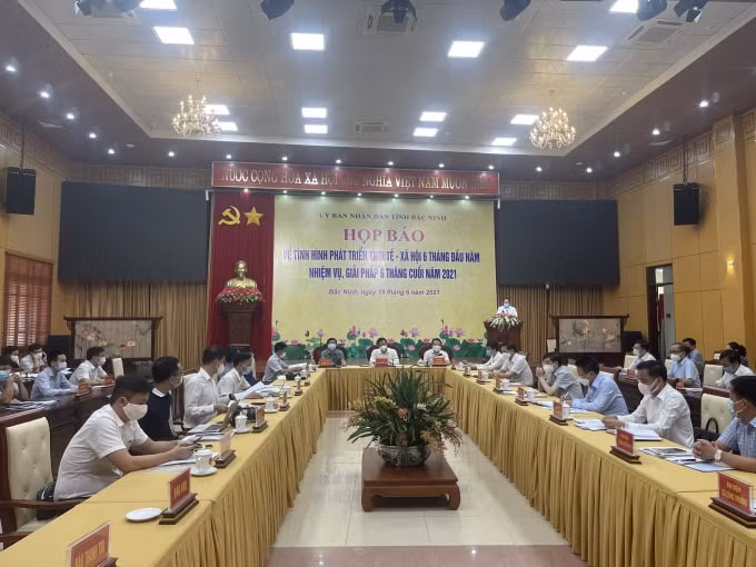 Toàn cảnh buổi họp báo. Ảnh: Hoàng Dương