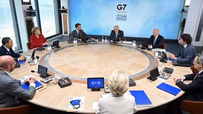 Các nhà lãnh đạo nhóm G7 tại cuộc họp thượng đỉnh diễn ra tại Anh - Ảnh: Reuters