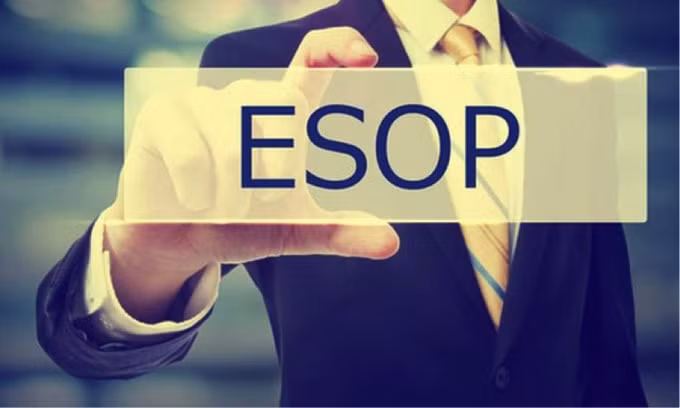 Thị trường chứng khoán đang “nóng” câu chuyện phát hành cổ phiếu ESOP.
