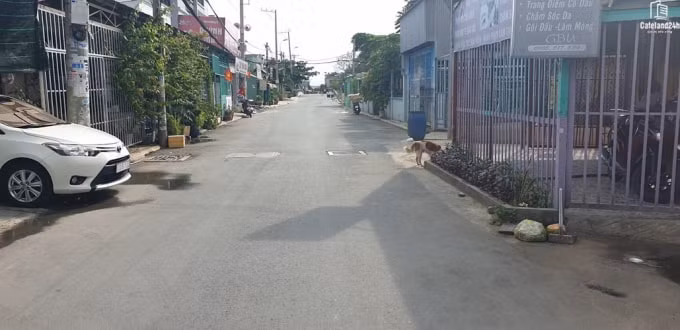 Mặc dù giá đất tại nhiều địa phương đã “xì hơi”, thế nhưng thị trường không ghi nhận hiện tượng cắt lỗ, bán tháo sản phẩm.