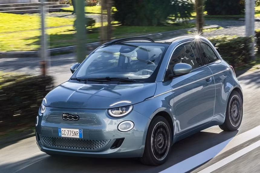 Fiat là hãng sản xuất ôtô tiếp theo lên kế hoạch chuyển hướng sang xe điện. Ảnh: TL