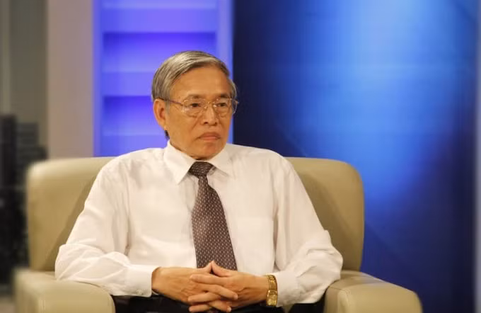 Theo ông Nguyễn Mạnh Hùng, Chủ tịch Hội BVNTD Việt Nam: Để bảo vệ quyền được an toàn của người tiêu dùng, các cơ quan quản lý, cơ quan chức năng cần nhanh chóng vào cuộc, tăng cường kiểm tra, xử lý những hành vi vi phạm theo pháp luật hiện hành. (Ảnh: NMH)