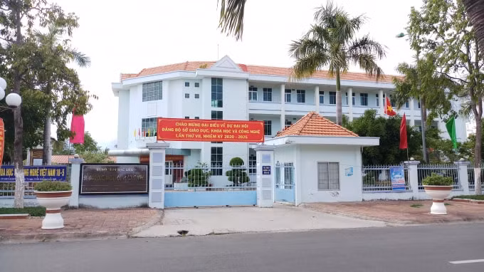 Sở Giáo dục, Khoa học & Công nghệ Bạc Liêu yêu cầu đảm bảo phòng chống dịch khi học sinh trở lại trường.