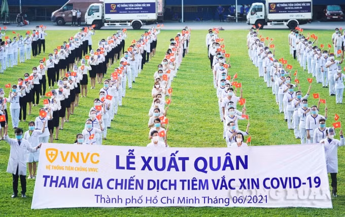 Lễ xuất quân tham gia chiến dịch tiêm vaccine Covid-19 của VNVC