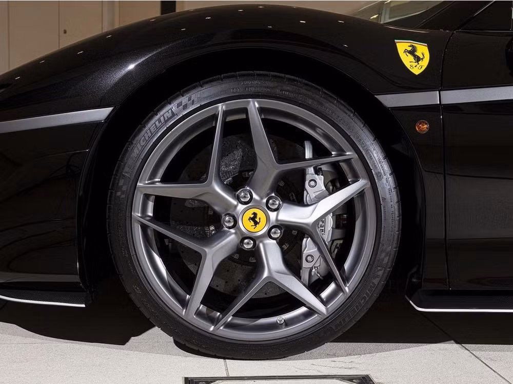 Ferrari J50. Ảnh: Carscoops