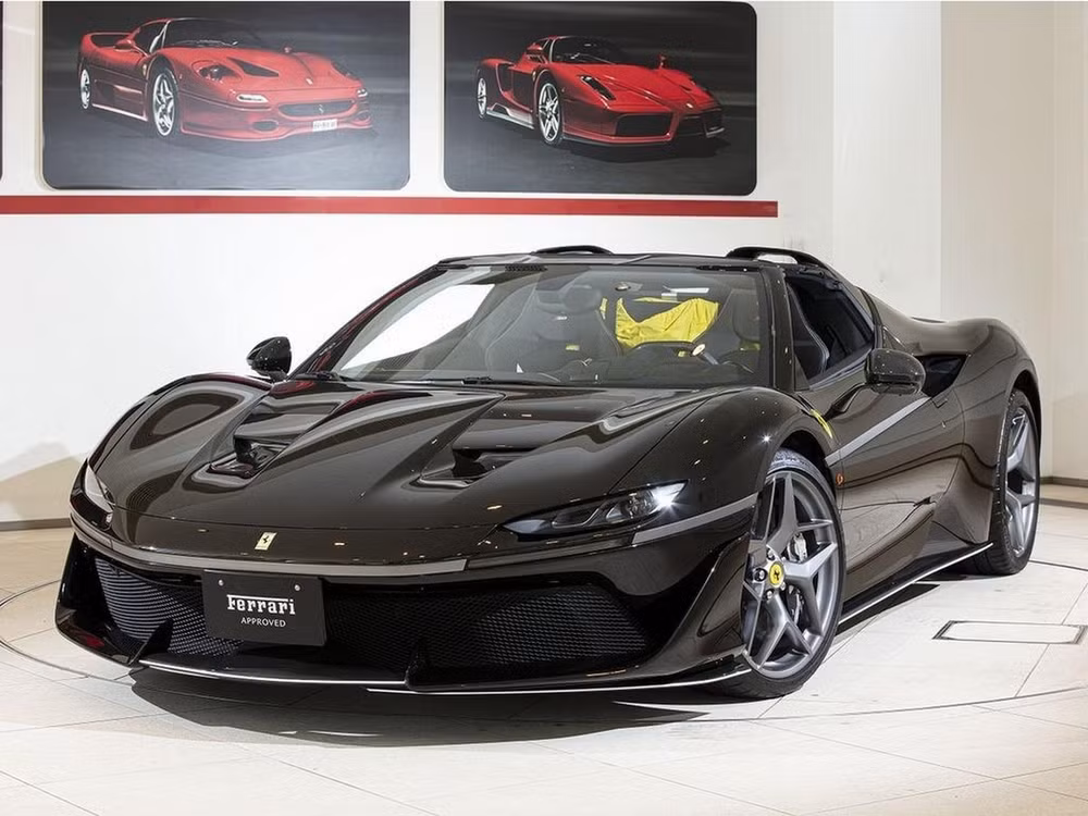 Ferrari J50. Ảnh: Carscoops