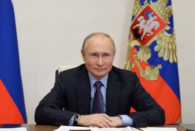 Tổng thống Nga Vladimir Putin chia sẻ về Tổng thống Hoa Kỳ Joe Biden và người tiền nhiệm của Biden, Donald Trump, trong một cuộc phỏng vấn trên truyền hình Hoa Kỳ - Ảnh: Sputnik / Sergei Ilyin / Kremlin