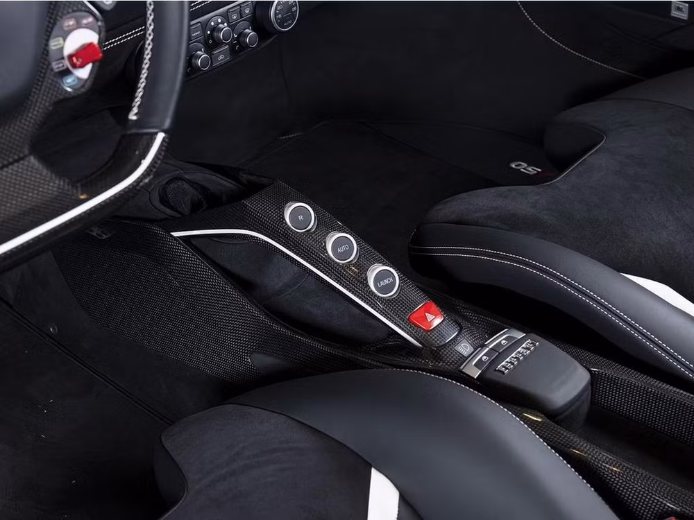 Ferrari J50. Ảnh: Carscoops