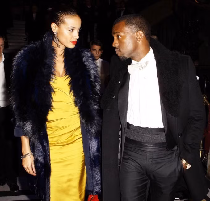Kanye West và Amber Rose.