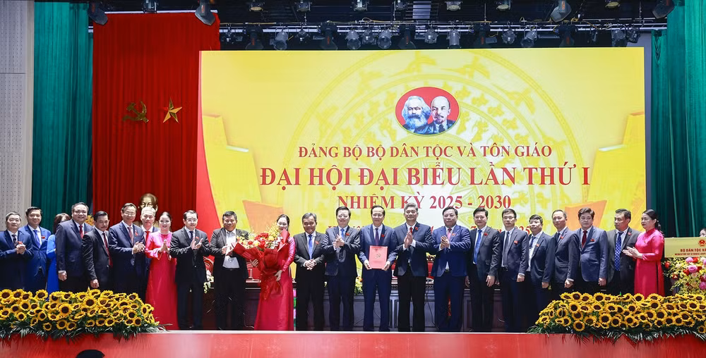 pttg-chuc-mung-bch-1-17524754345531572994744.jpg
