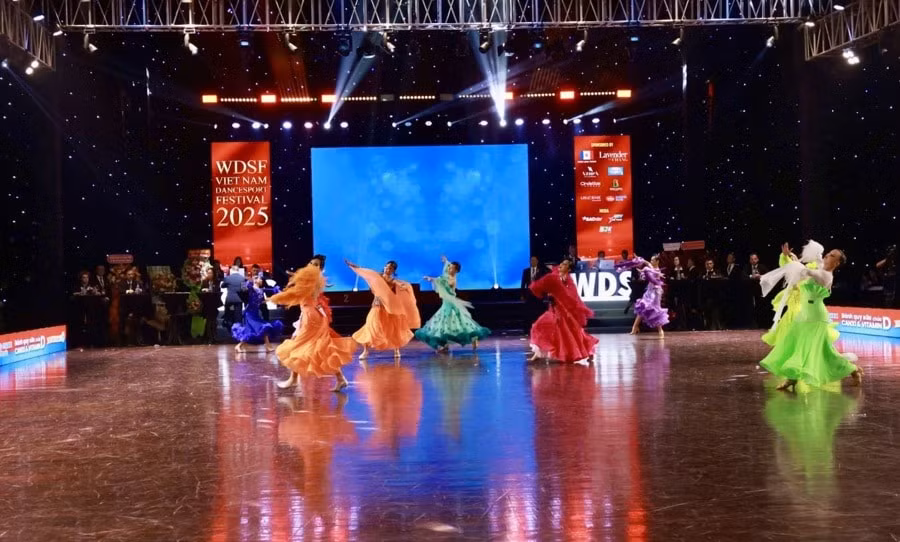 1dance1.jpg
