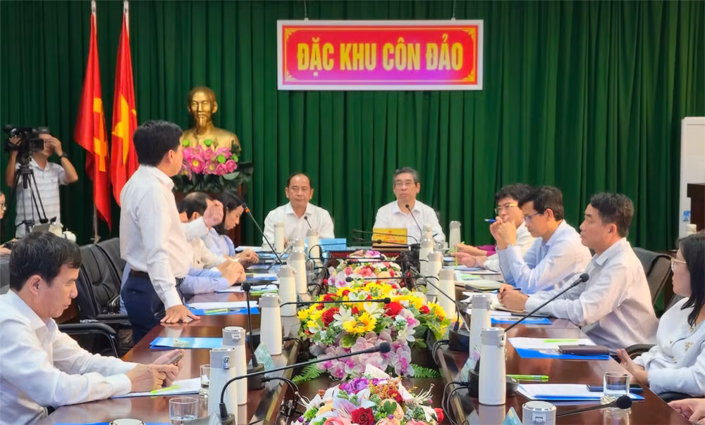 Các chuyên gia y tế đề xuất các giải pháp trước mắt và lâu dài giúp nâng cao năng lực y tế tại Đặc khu Côn Đảo (Ảnh: Sở Y tế TP.HCM)