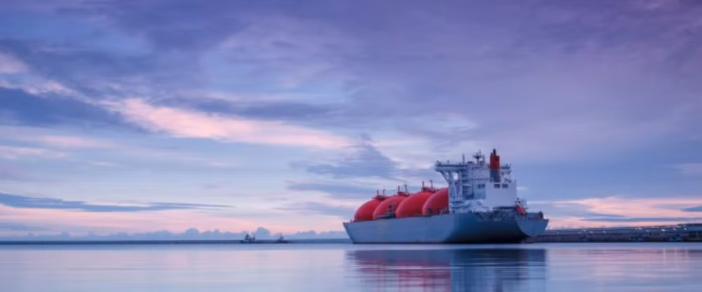 Hình ảnh tàu chở khí thiên nhiên hóa lỏng (LNG) trên biển. Ảnh: Oil Price