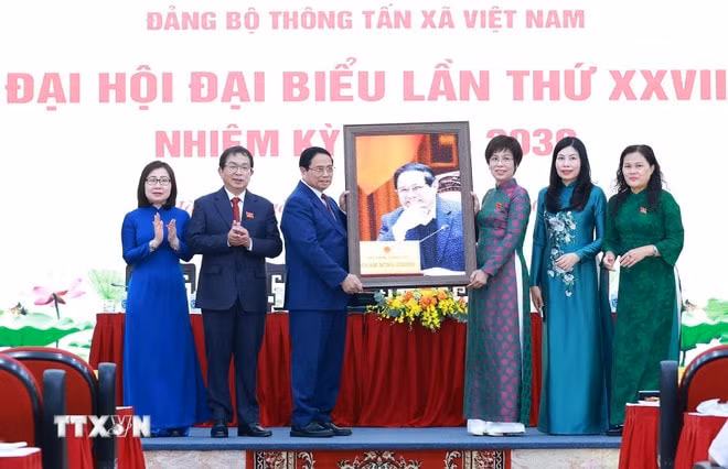 thu-tuong-du-dai-hoi-dang-bo-thong-tan-xa-viet-nam-lan-thu-27-nhiem-ky-2025-2030-17-11.jpg