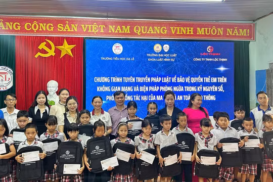 Huế: Trang bị "lá chắn" pháp lý cho học sinh trước những nguy cơ trong kỷ nguyên số 