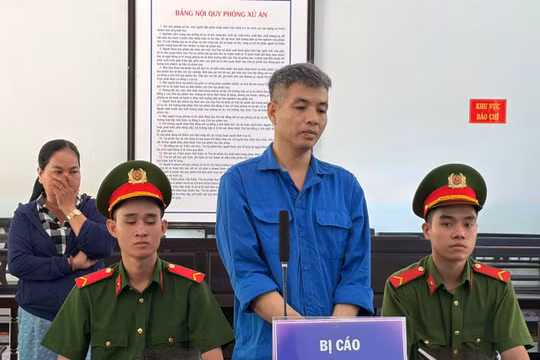 Bị cáo Đỗ Hữu Ái khai nhận trước tòa (ảnh Thi Nga)