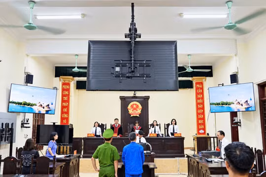 Quảng Trị: Đâm vợ cũ trọng thương, người đàn ông lĩnh hơn 15 năm tù