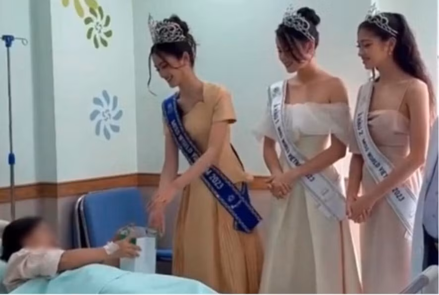 ban to chuc miss world vietnam phan hoi viec top 3 hoa hau di tham benh vien hinh 1