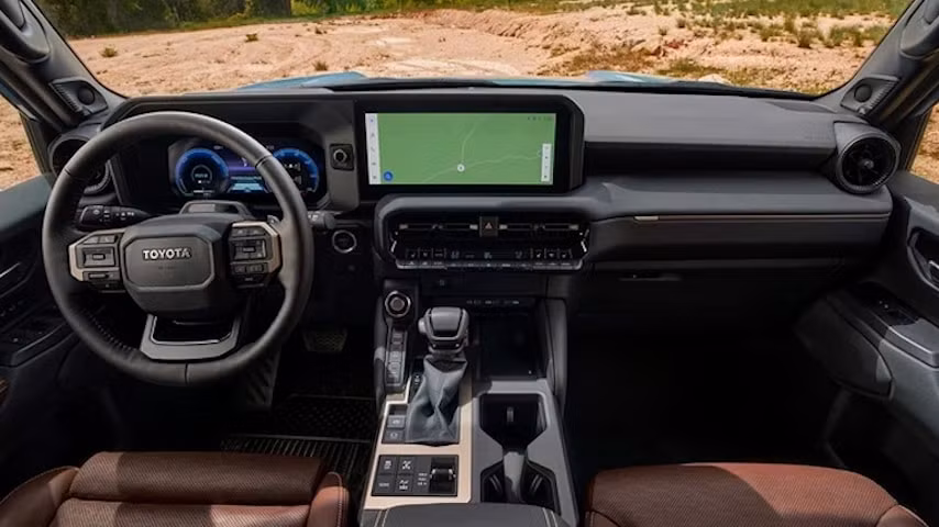 ra mat land cruiser prado 2024 voi gia tu 13 ty dong hinh 3