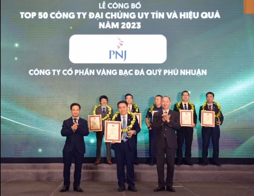 pnj dan dau nganh ban le trong bang xep hang vix50 2023 hinh 1